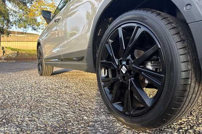 SEAT Arona 1.0 TSI 115 FR Black Edition 5dr